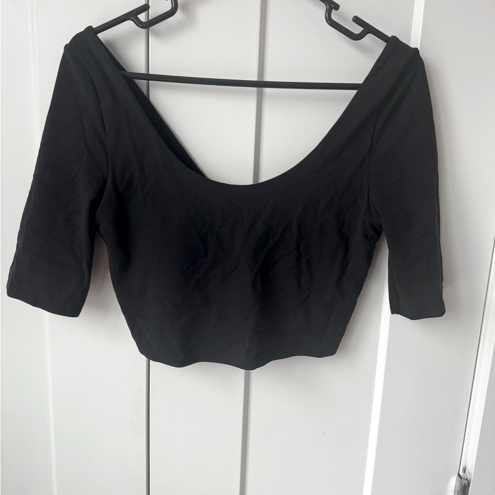 Athleta crop top with bra included size medium